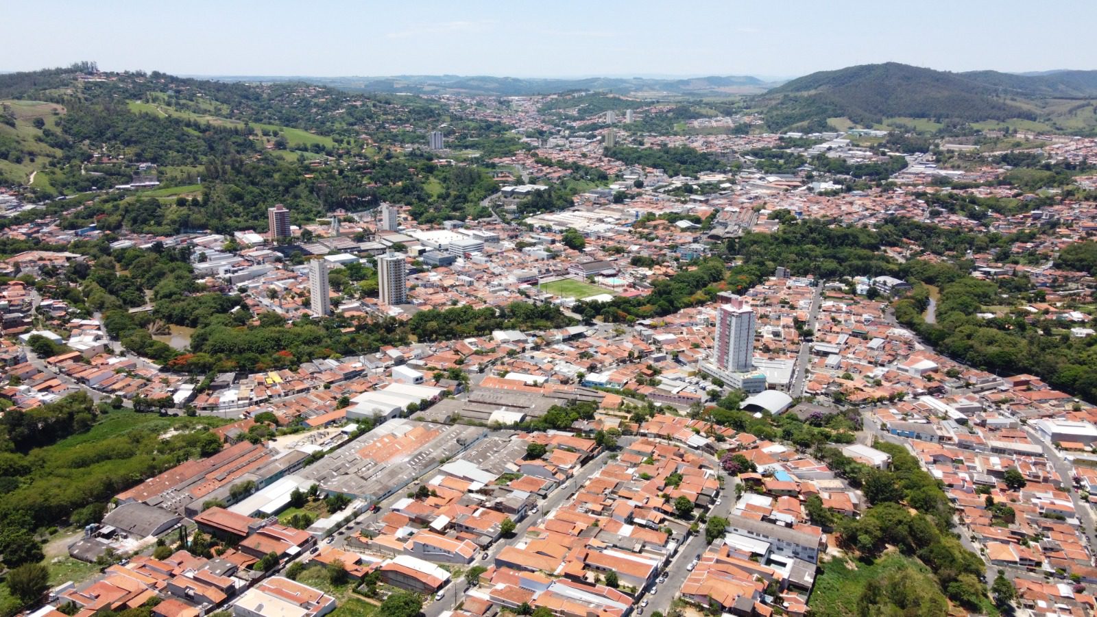 ACEP divulga calendário sugerido de funcionamento do comércio de Pedreira para final de ano