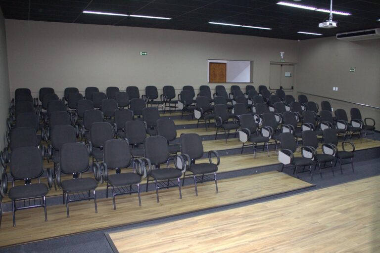 visão geral auditori com porta de entrada